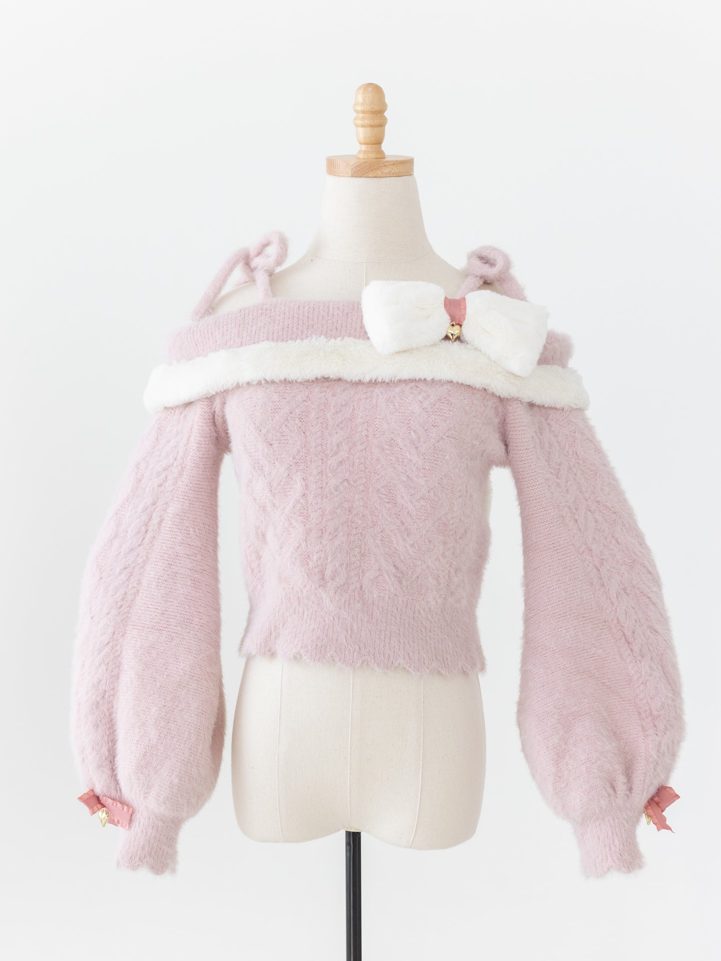 Bunny ear knit sweater with engraved heart charms (pink)(pre-order)