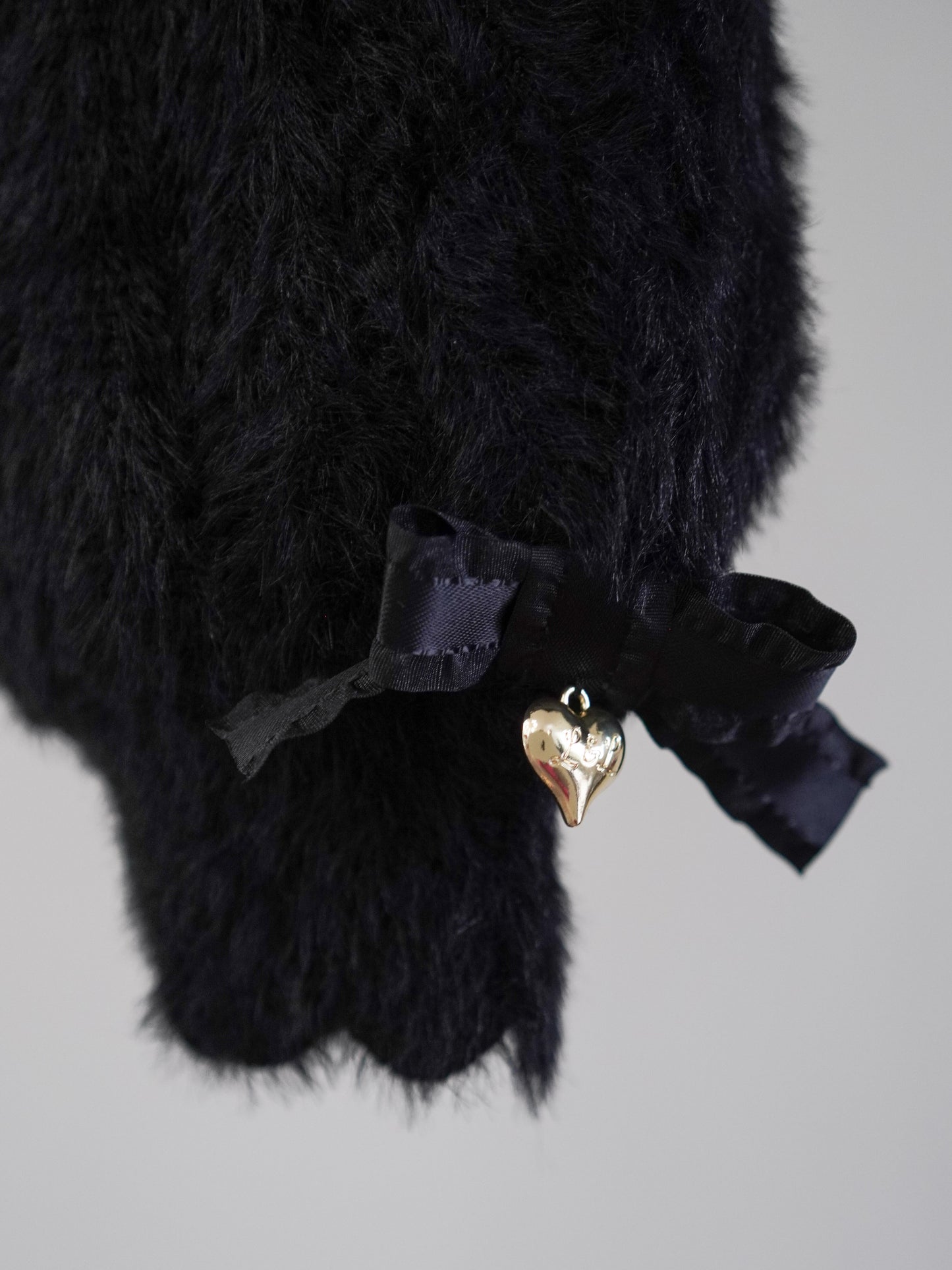 Bunny ear knit sweater with engraved heart charms (black)(pre-order)
