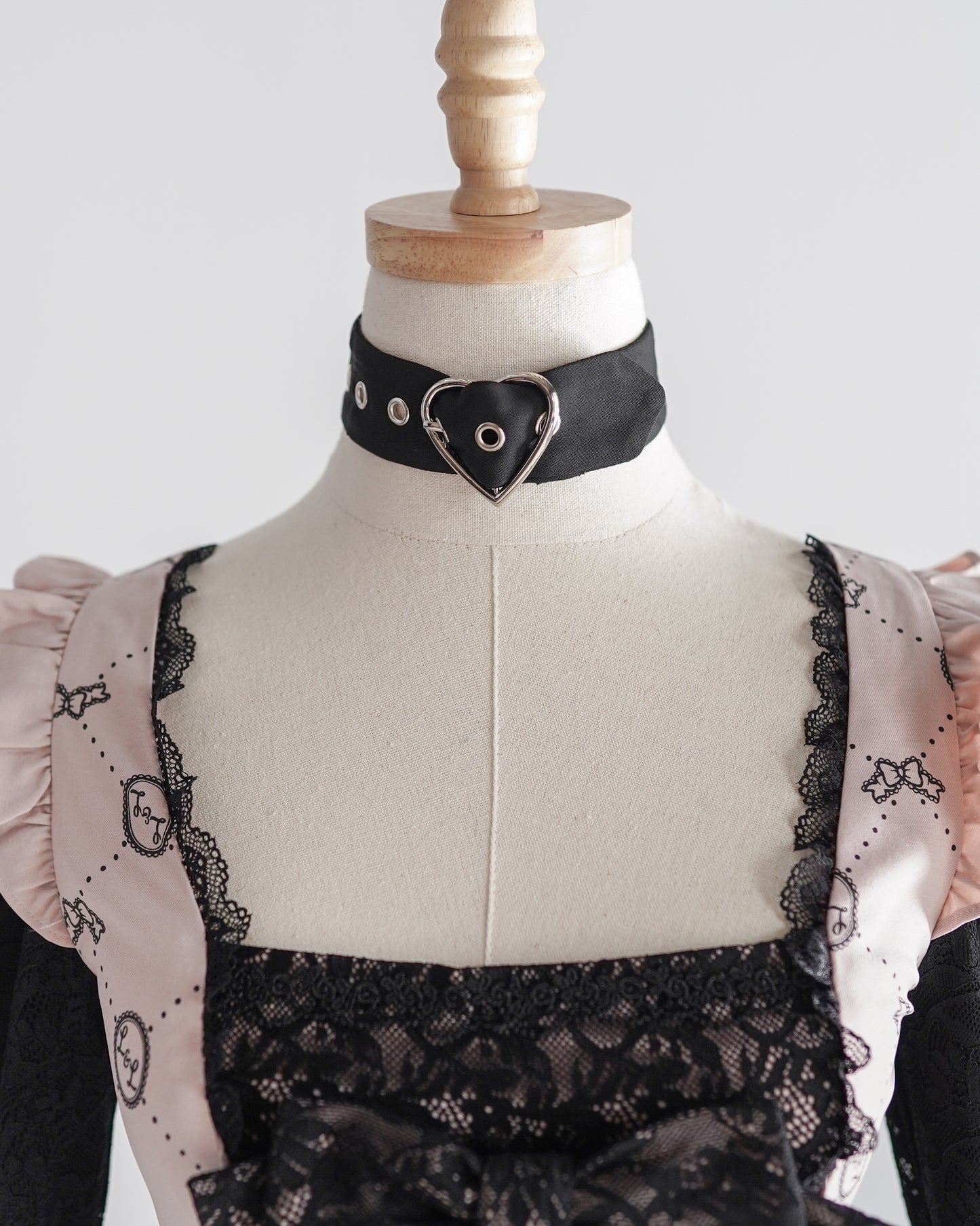 Cute n' Chaotic dress & choker necklace set [Jirai Kei] pink/black (pre-order)